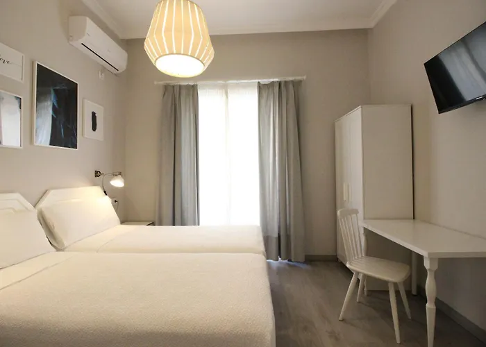 Las Atarazanas - Design Hostal
